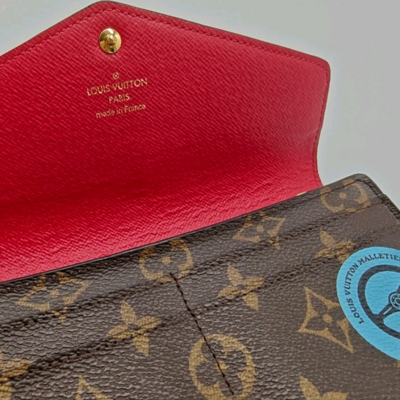 LOUIS VUITTON LIMITED EDITION WORLD TOUR SARAH WALLET NM MONOGRAM CANVAS - Picture 5 of 6